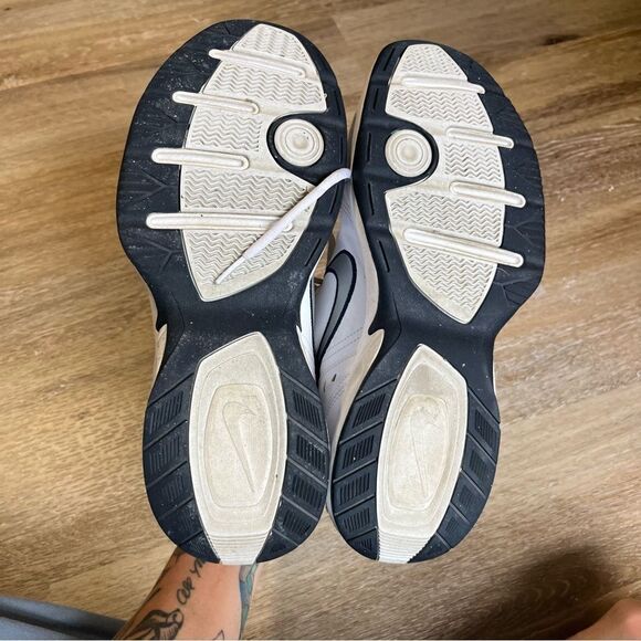 Nike Air Monarch White Leather Dad Shoes - Picture 6 of 7